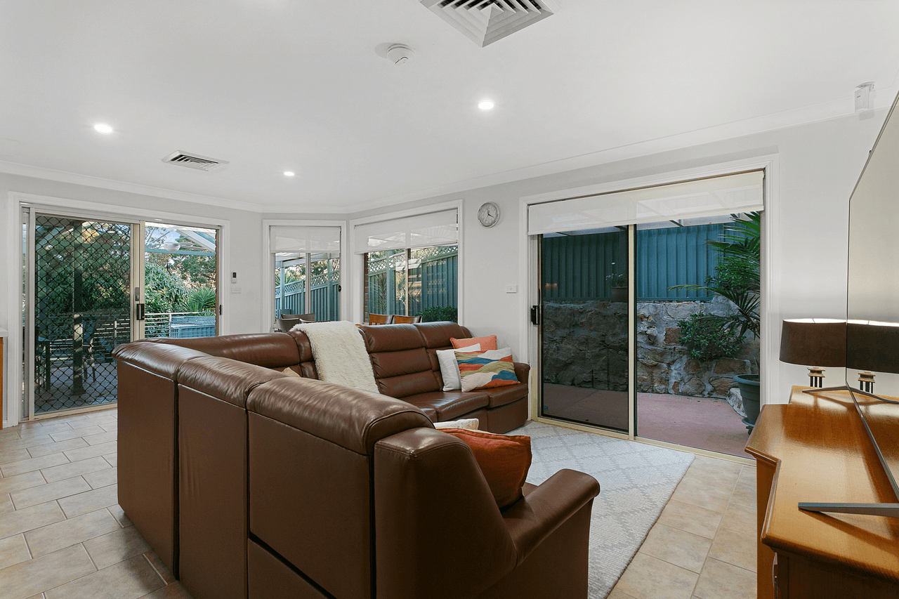 17A Jonquil Place, Alfords Point, NSW 2234