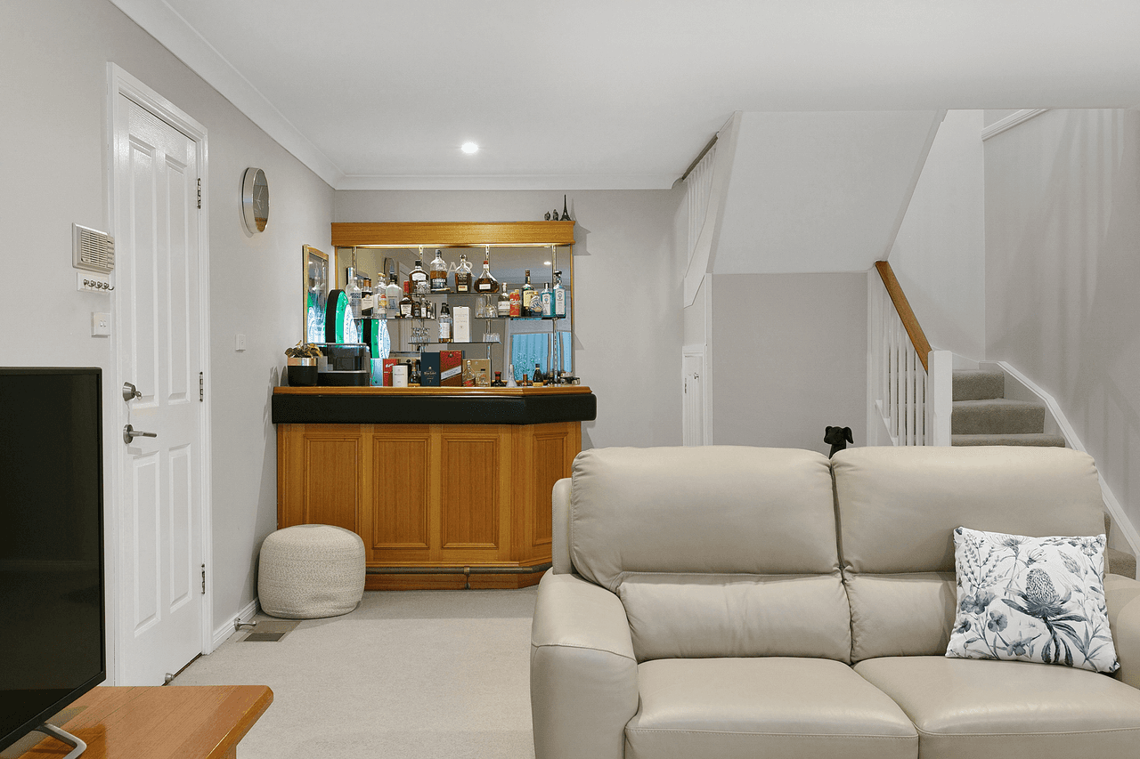 17A Jonquil Place, Alfords Point, NSW 2234