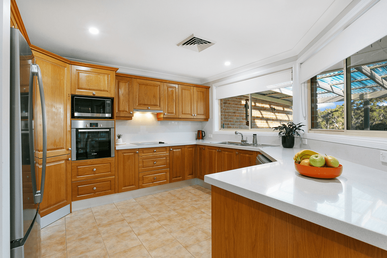 17A Jonquil Place, Alfords Point, NSW 2234