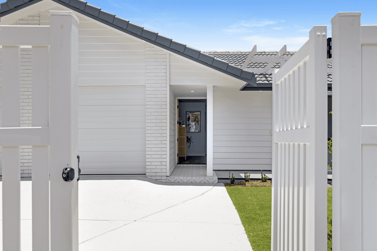 71 Ironbark Street, ELANORA, QLD 4221