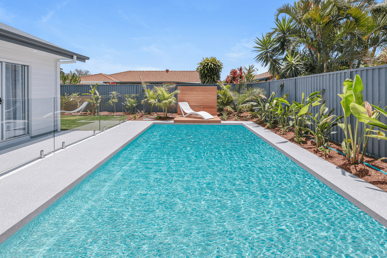 71 Ironbark Street, ELANORA, QLD 4221