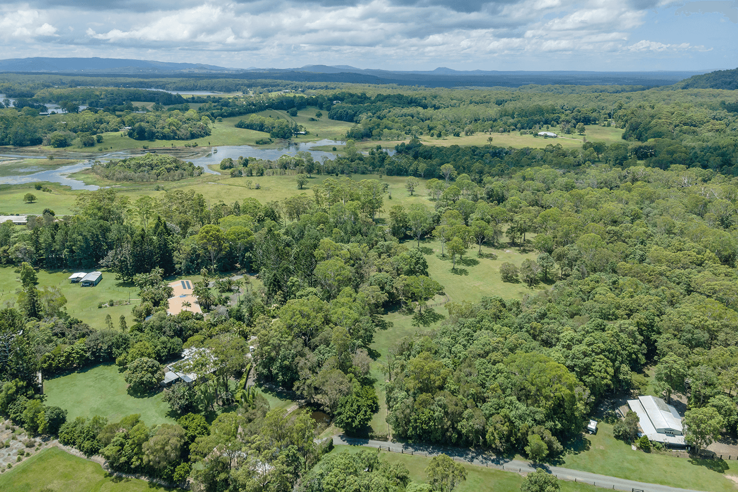 763 Cooroy Noosa Rd, Lake Macdonald, QLD 4563