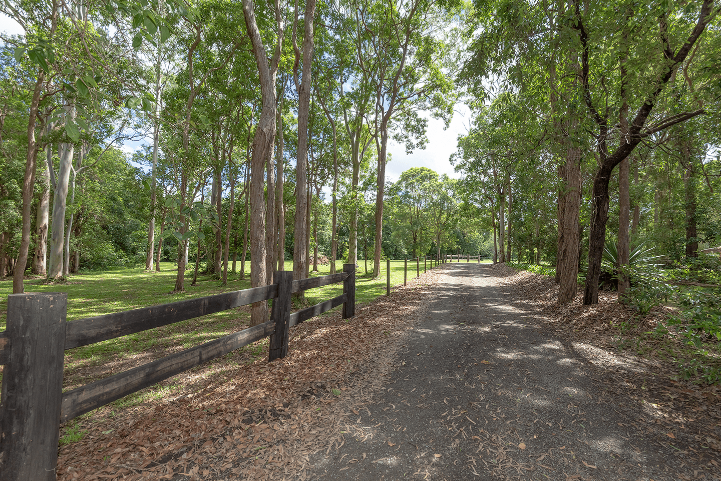 763 Cooroy Noosa Rd, Lake Macdonald, QLD 4563