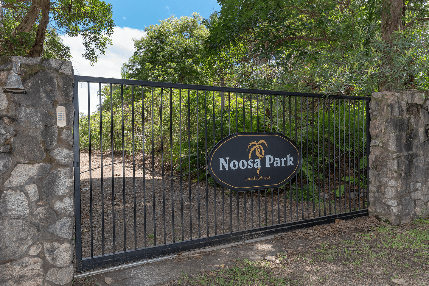 763 Cooroy Noosa Rd, Lake Macdonald, QLD 4563