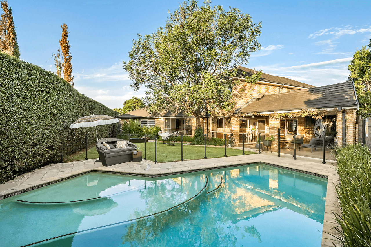 24 Queens Court, Castle Hill, NSW 2154