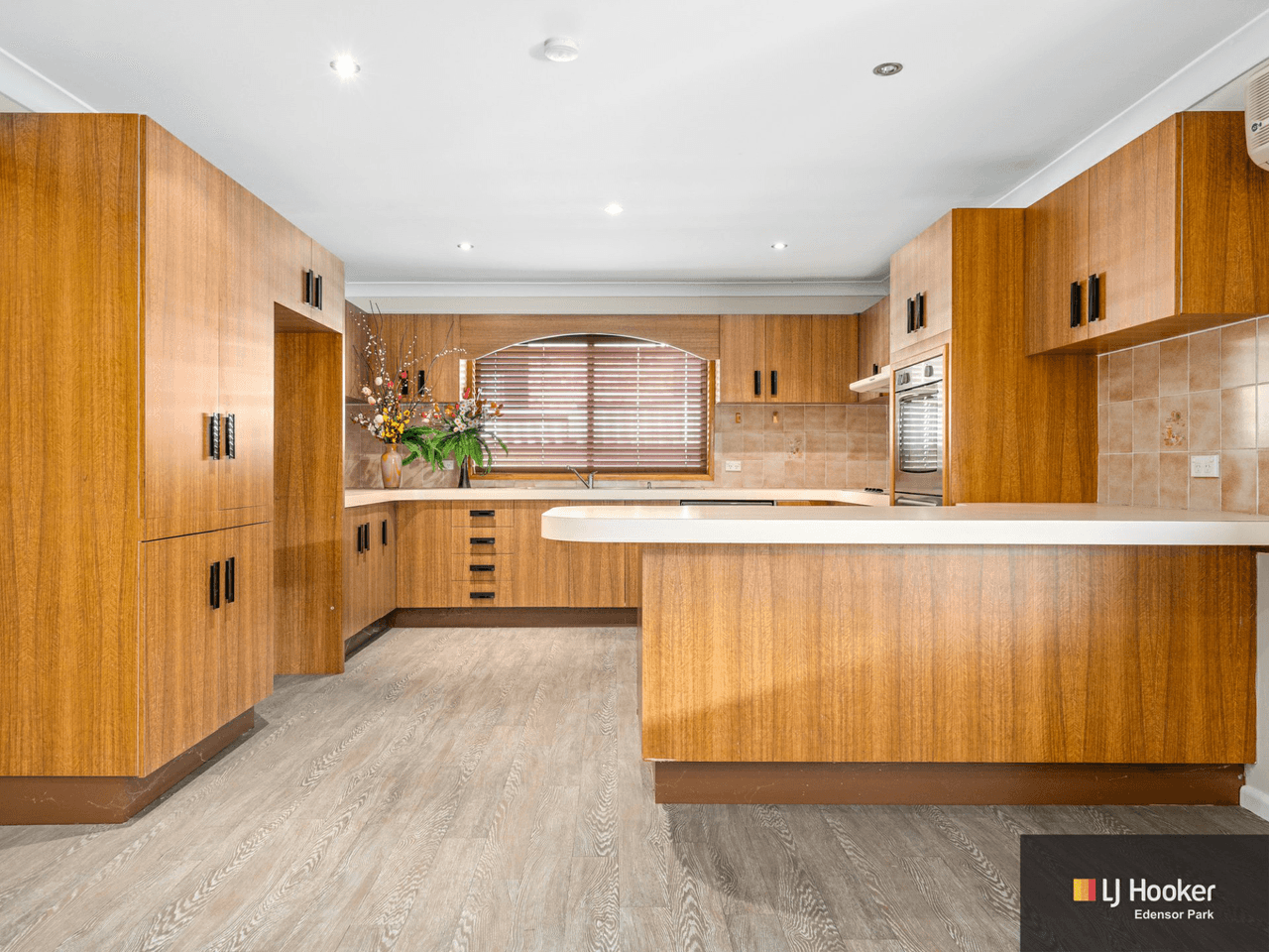 13 Boomerang Road, EDENSOR PARK, NSW 2176