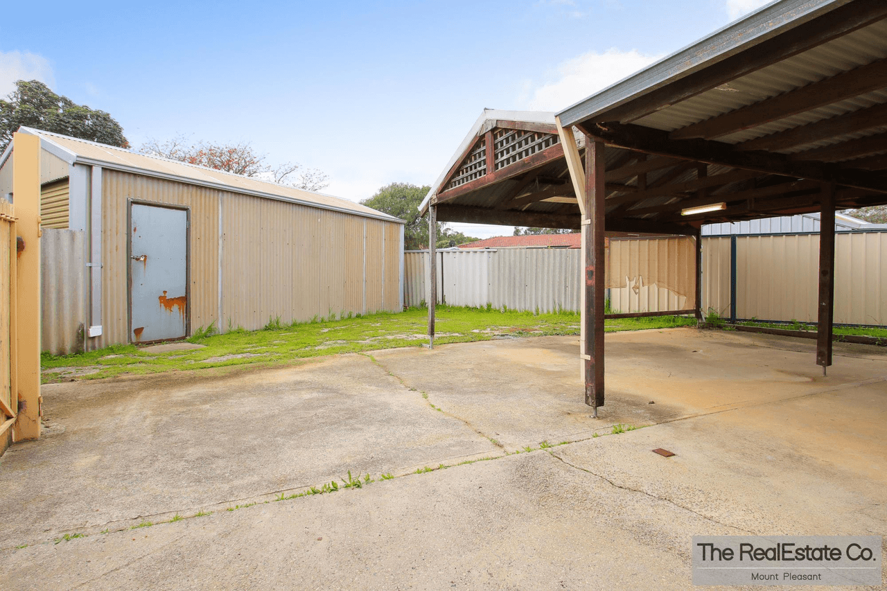 11 Pollitt Close, ARMADALE, WA 6112