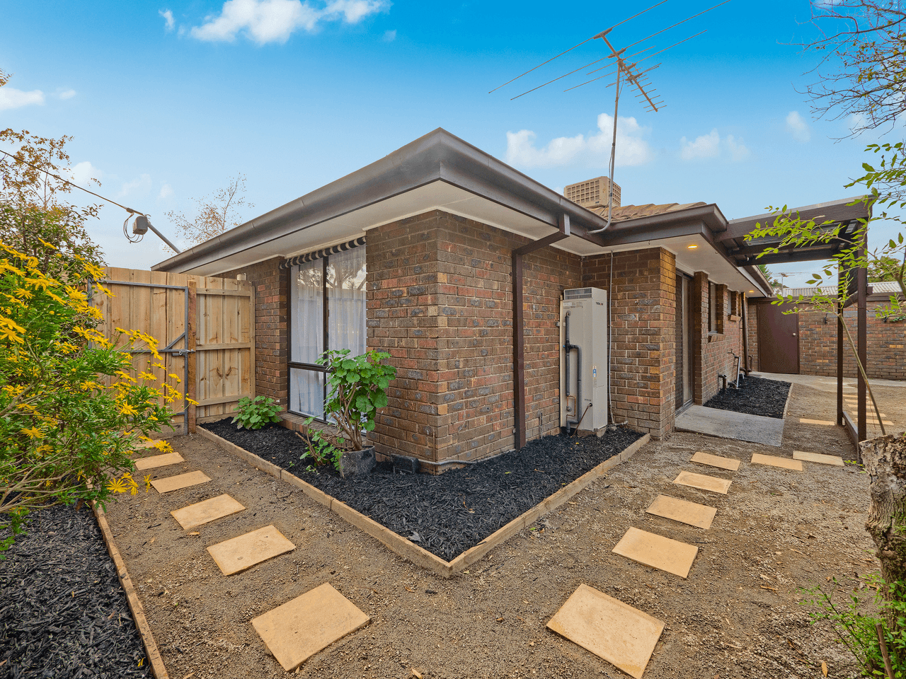 4/7 Normanby Street, CRANBOURNE, VIC 3977