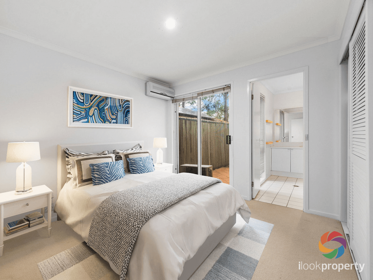 5 Teasel Crescent, Forest Lake, QLD 4078