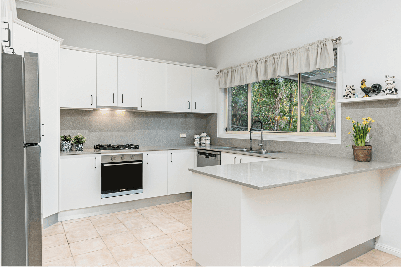 71 Crestview Avenue, KELLYVILLE, NSW 2155