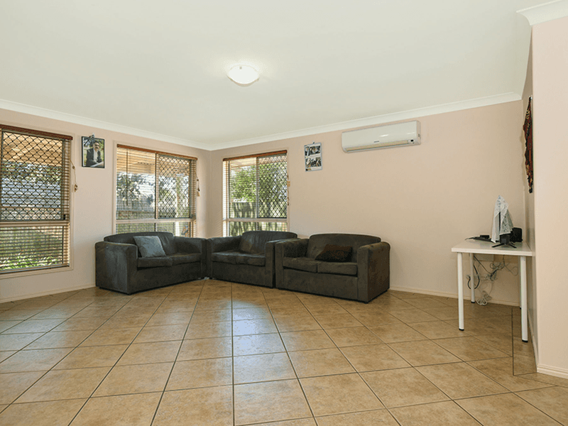 14B Barry Street, MOUNT LOFTY, QLD 4350