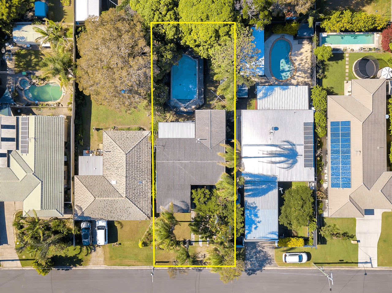 21 Annerley Avenue, RUNAWAY BAY, QLD 4216