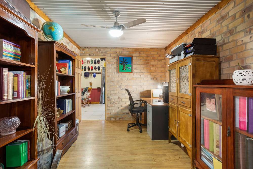 2 Firetail Avenue, REGENCY DOWNS, QLD 4341