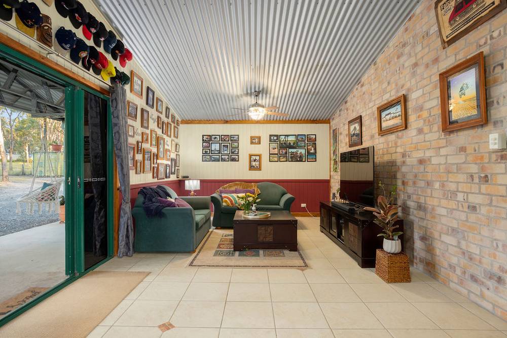 2 Firetail Avenue, REGENCY DOWNS, QLD 4341