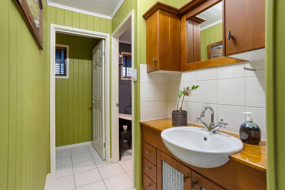 2 Firetail Avenue, REGENCY DOWNS, QLD 4341