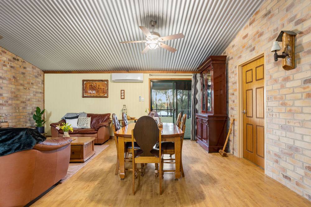 2 Firetail Avenue, REGENCY DOWNS, QLD 4341