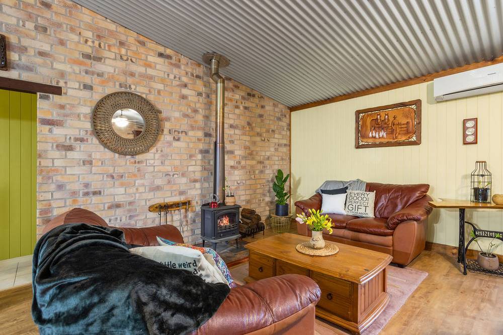 2 Firetail Avenue, REGENCY DOWNS, QLD 4341