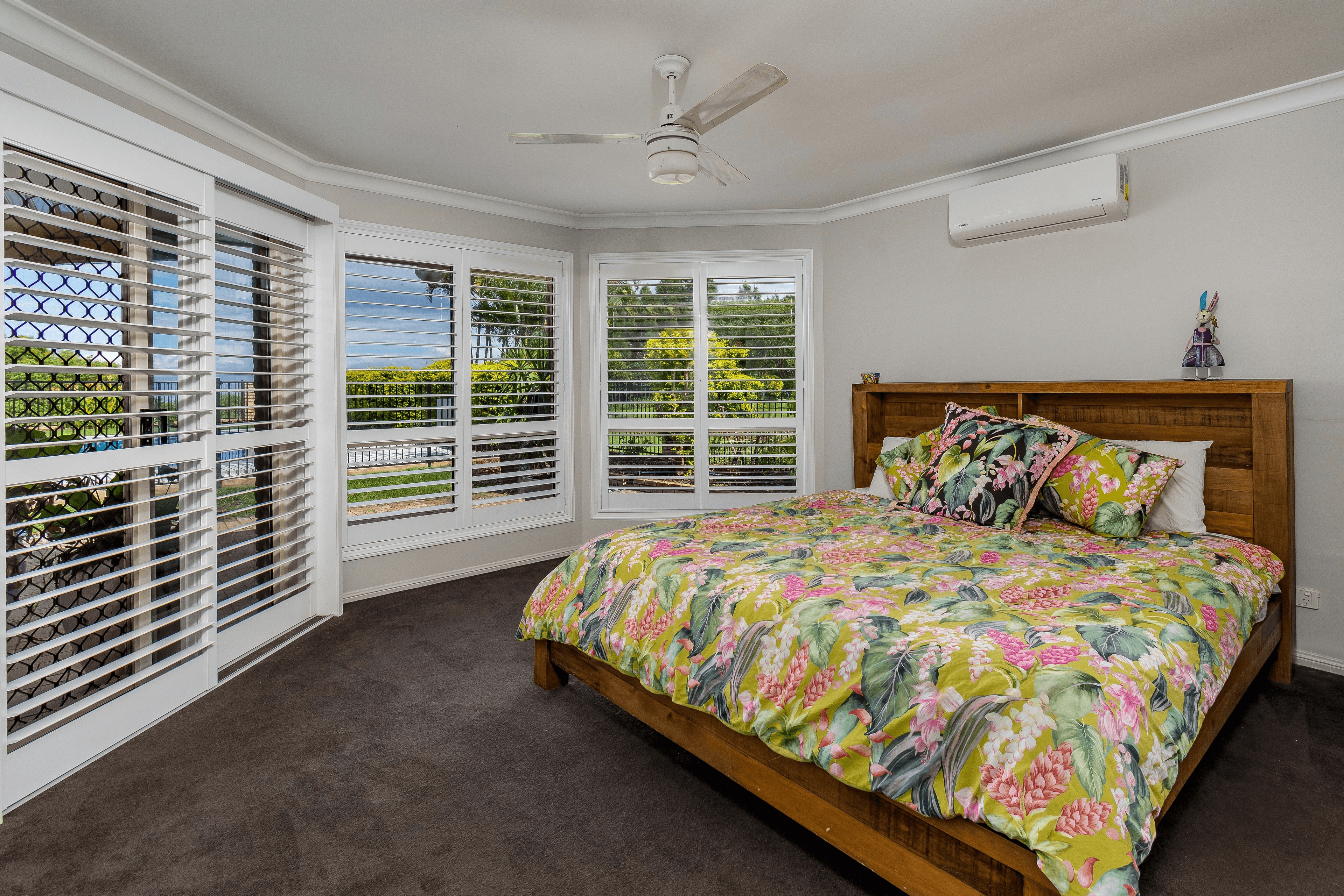 22 Albert Place, Sandstone Point, QLD 4511