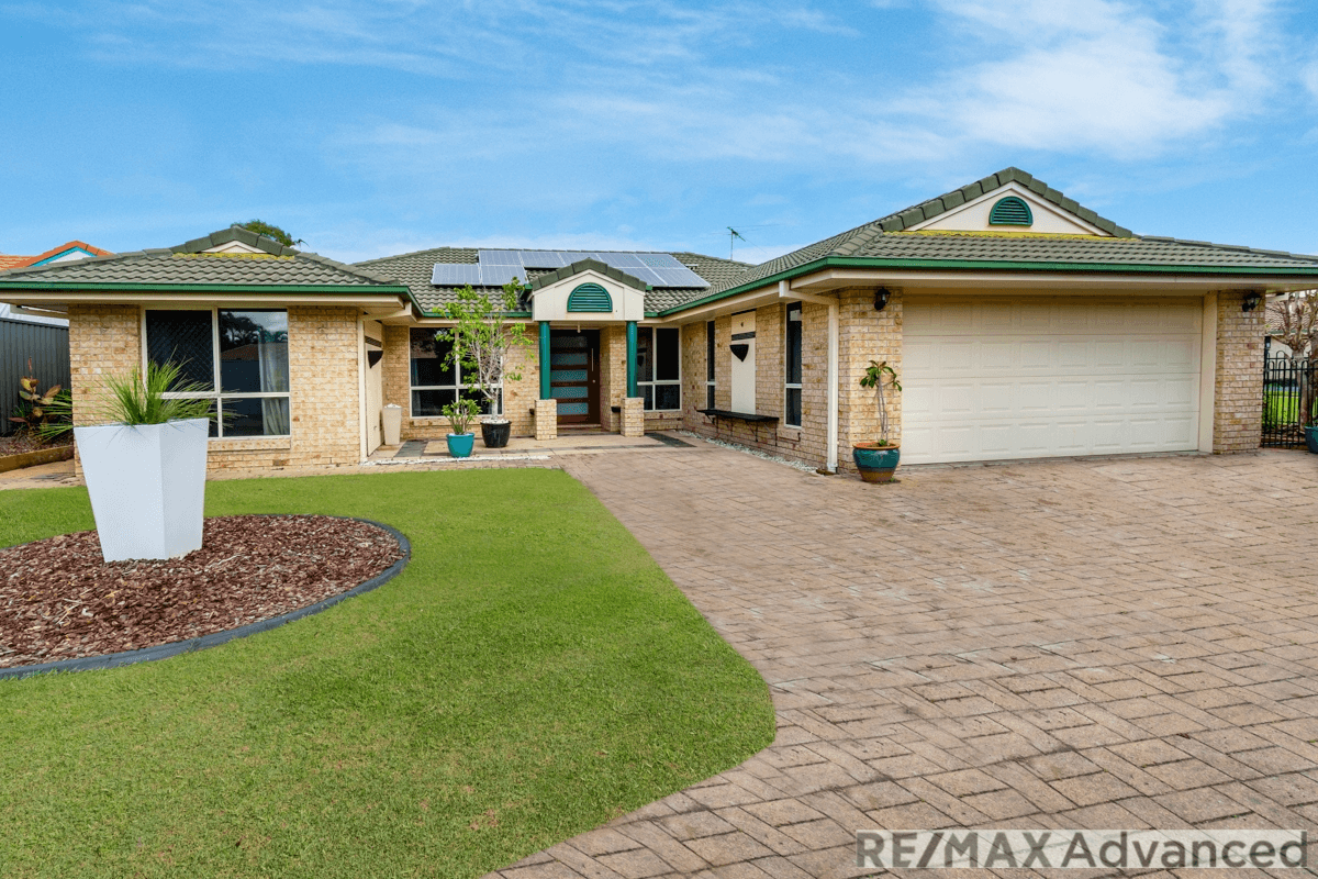 22 Albert Place, Sandstone Point, QLD 4511