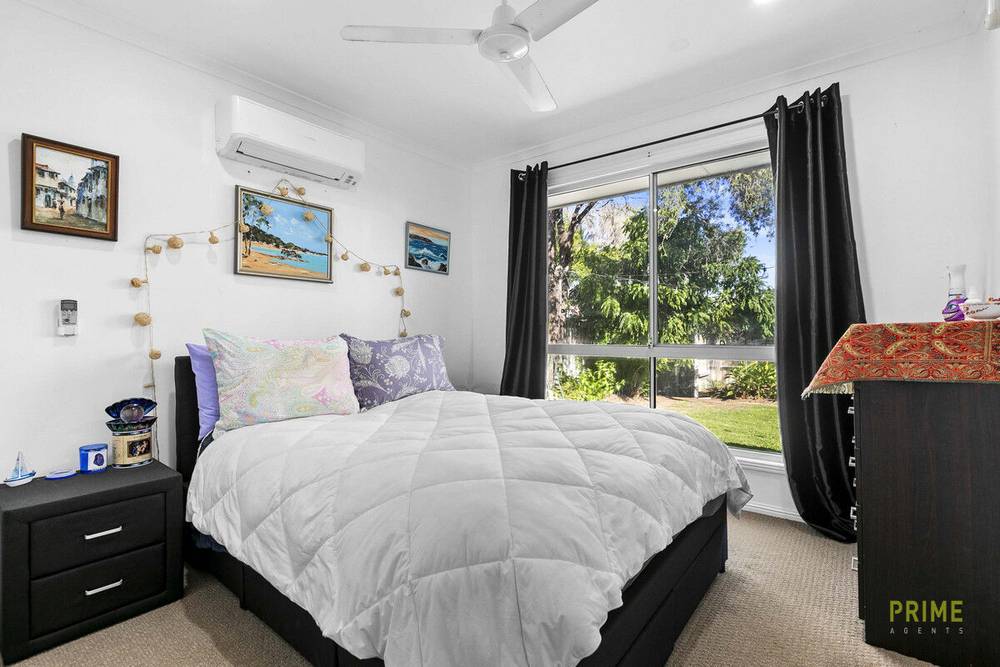122 Kingfisher Parade, Toogoom, QLD 4655
