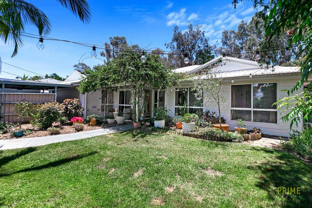 122 Kingfisher Parade, Toogoom, QLD 4655