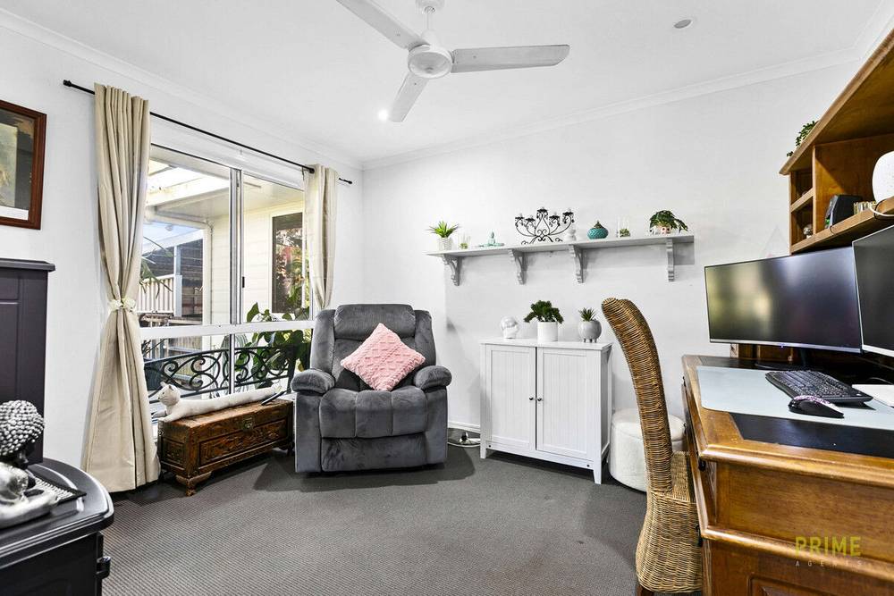 122 Kingfisher Parade, Toogoom, QLD 4655