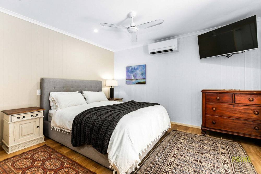 122 Kingfisher Parade, Toogoom, QLD 4655