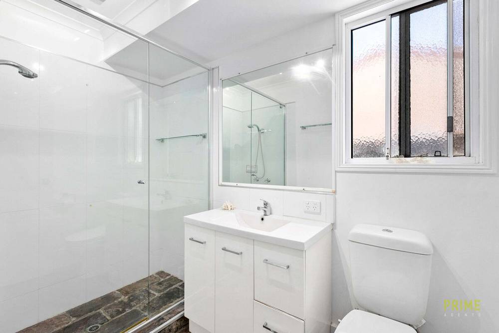 122 Kingfisher Parade, Toogoom, QLD 4655