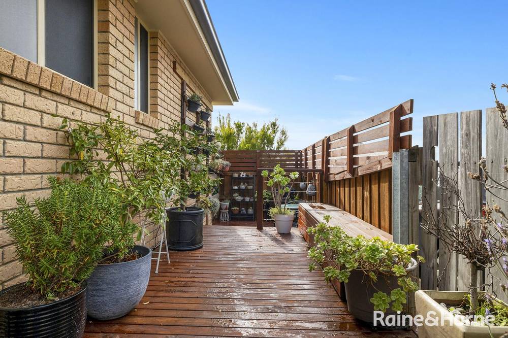 8/3 Russell Road, CLAREMONT, TAS 7011