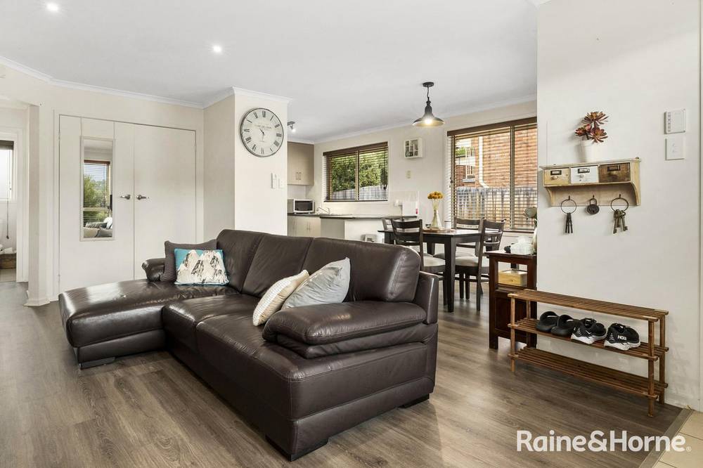 8/3 Russell Road, CLAREMONT, TAS 7011