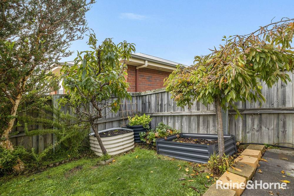 8/3 Russell Road, CLAREMONT, TAS 7011
