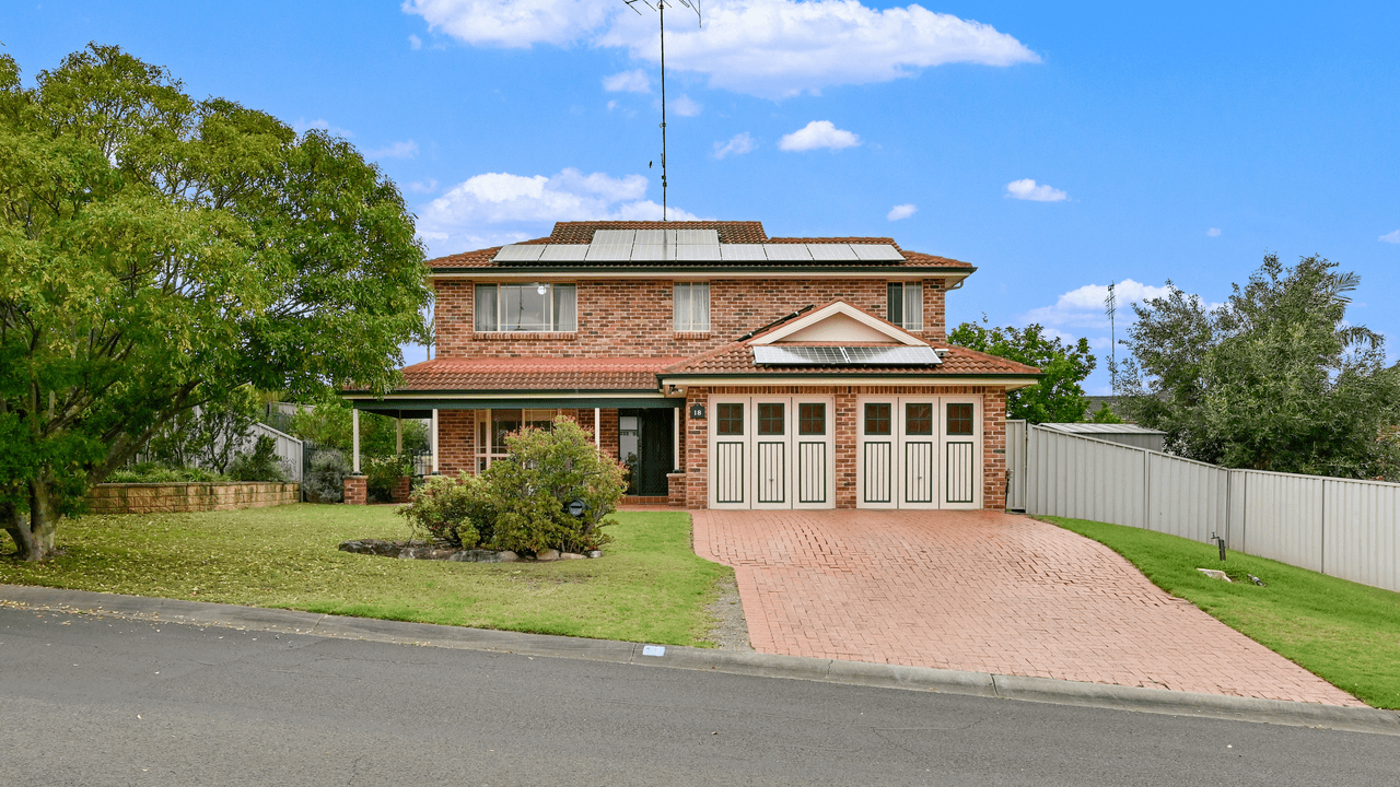 18 Barron Field Drive, GLENMORE PARK, NSW 2745