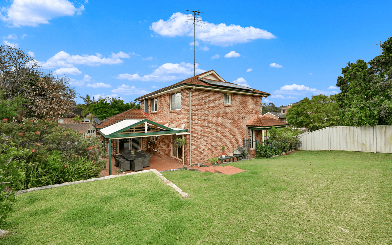 18 Barron Field Drive, GLENMORE PARK, NSW 2745