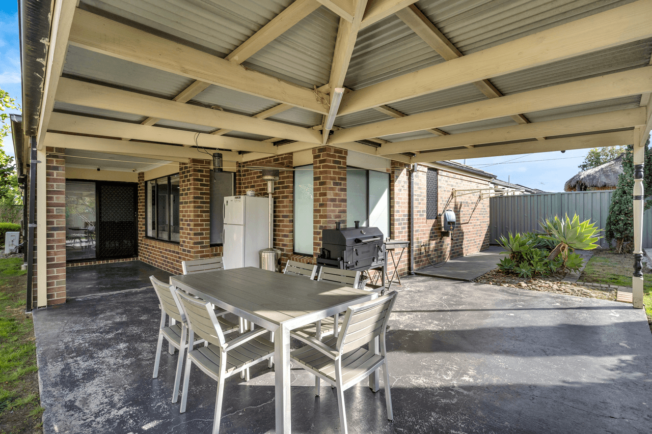 14 Brushwood Circuit, ROXBURGH PARK, VIC 3064