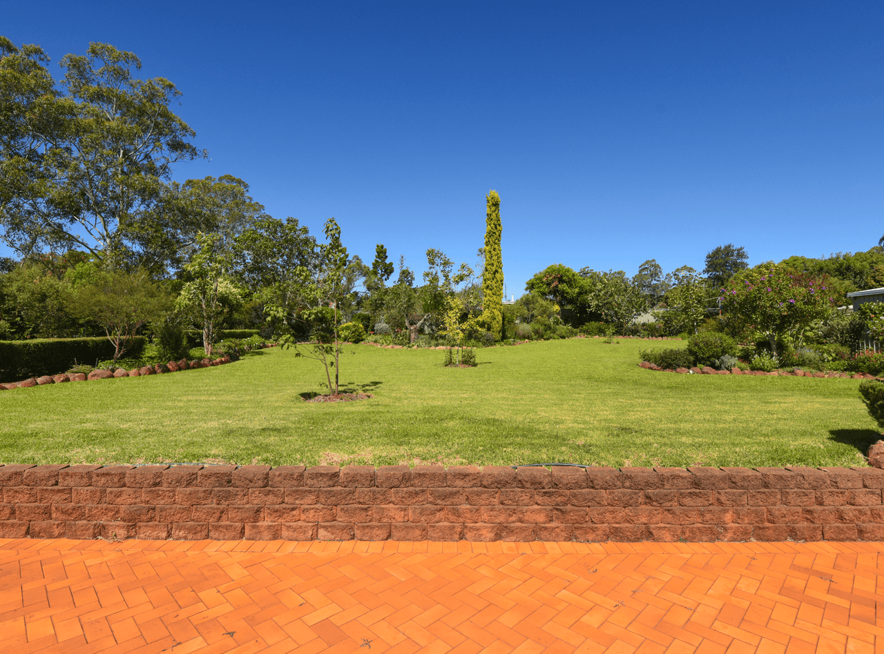 3 Lorikeet Street, HIGHFIELDS, QLD 4352