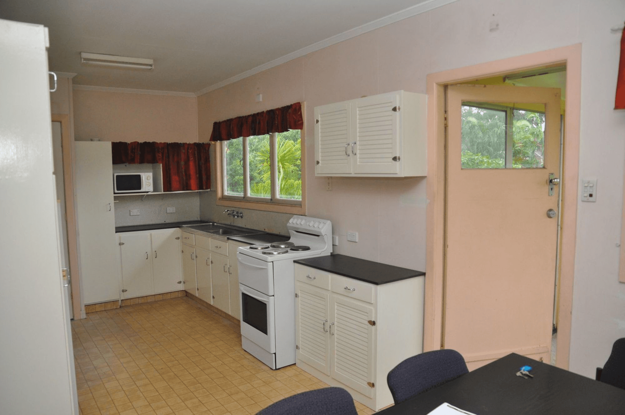Room 1/188 Nyleta Street, COOPERS PLAINS, QLD 4108