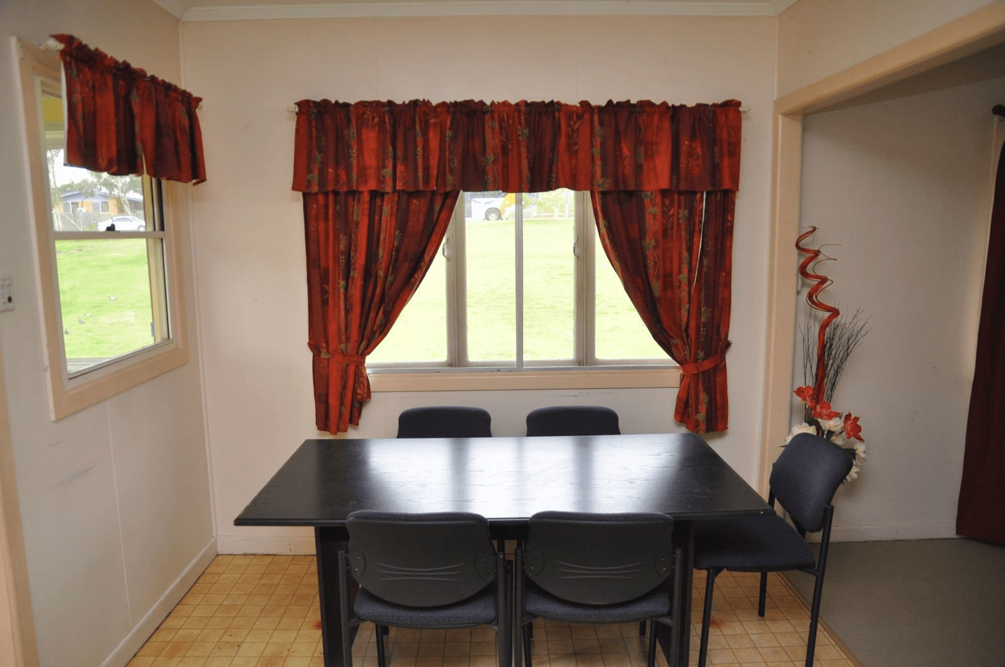 Room 1/188 Nyleta Street, COOPERS PLAINS, QLD 4108