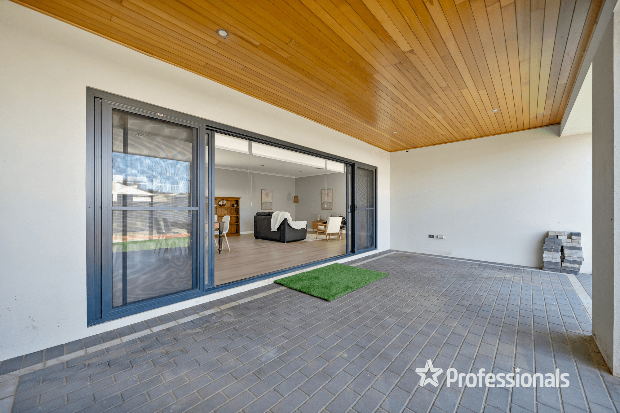 48 Hoveton Circuit, AVELEY, WA 6069