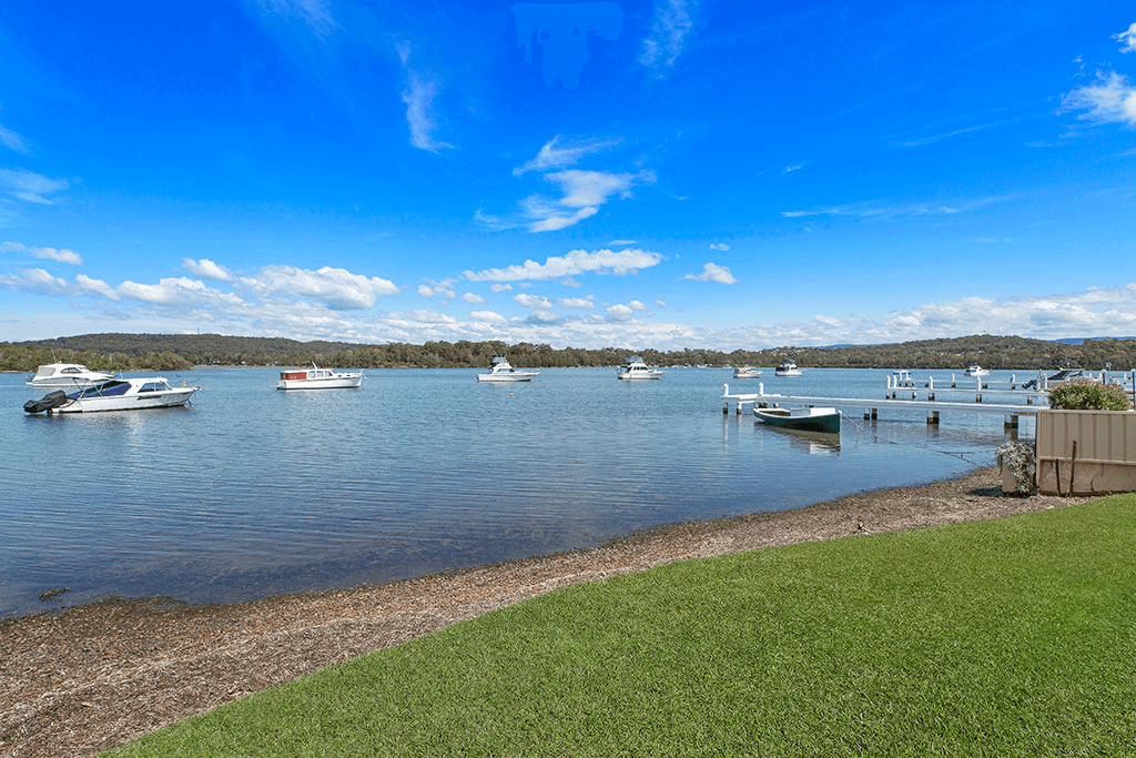 9 Elizabeth Street, FENNELL BAY, NSW 2283