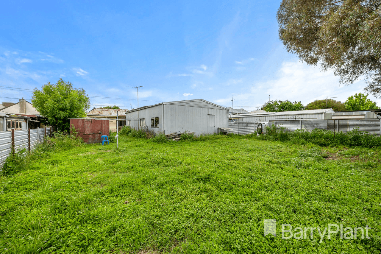 24 Argyle Road, Maryborough, VIC 3465