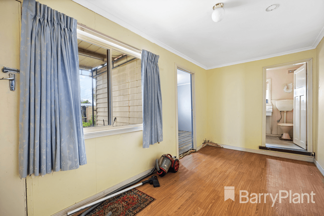 24 Argyle Road, Maryborough, VIC 3465