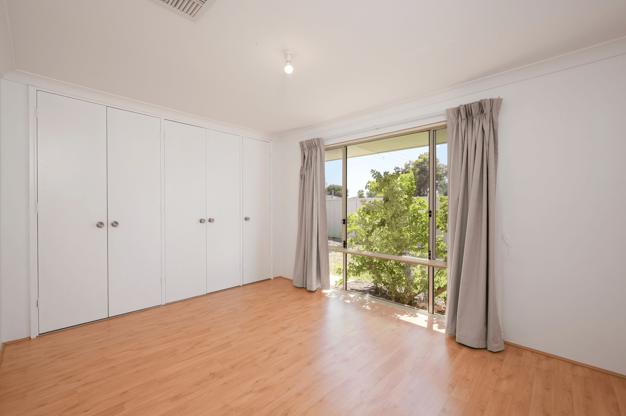 33 Cornwallis Road, Madora Bay, WA 6210