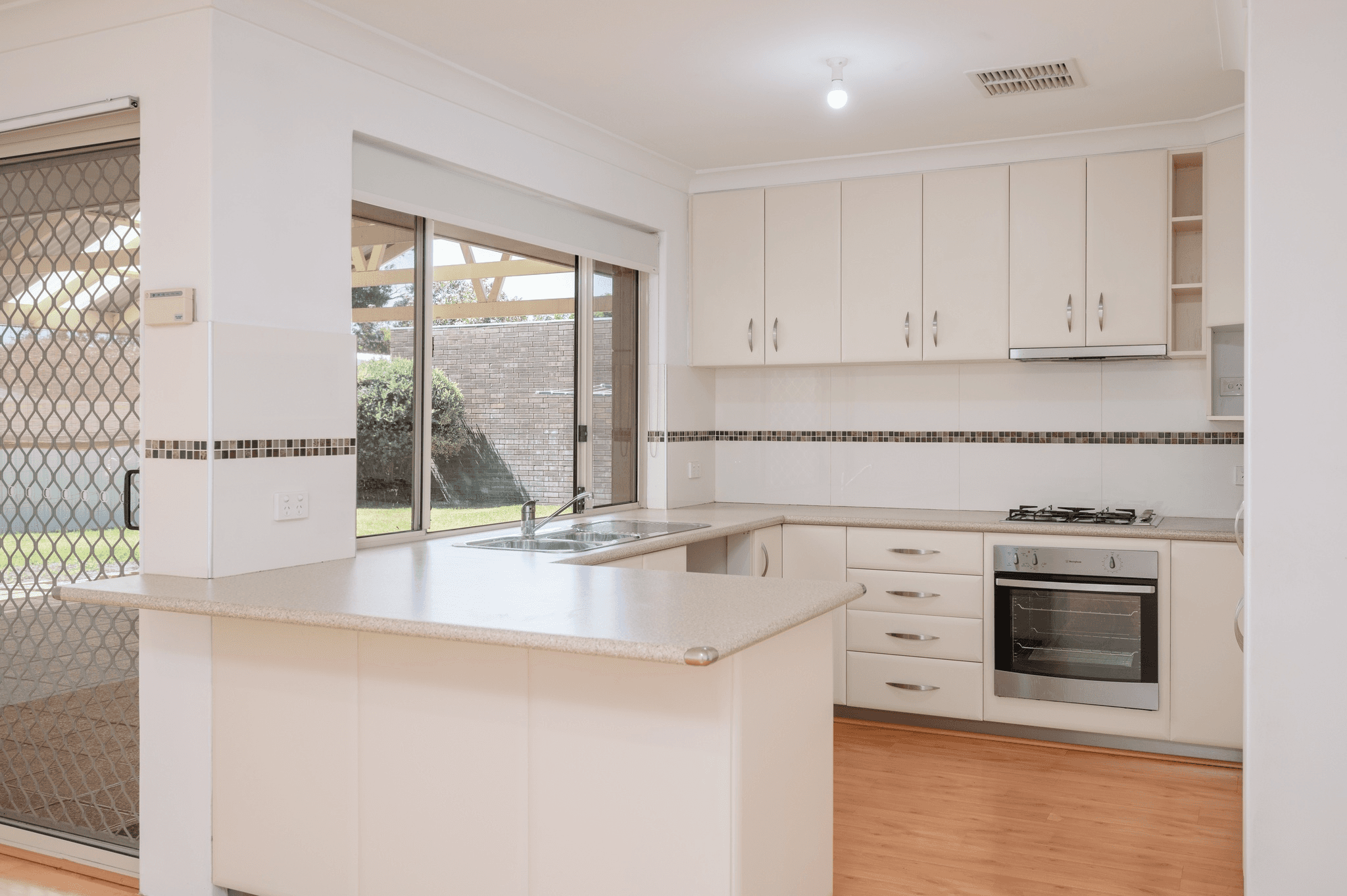 33 Cornwallis Road, Madora Bay, WA 6210