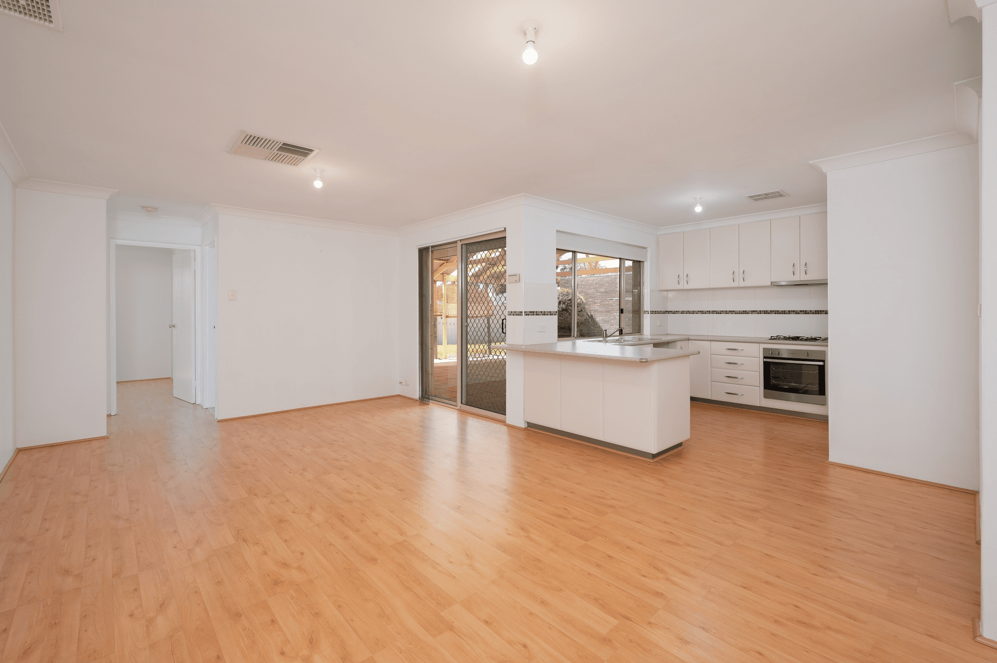 33 Cornwallis Road, Madora Bay, WA 6210
