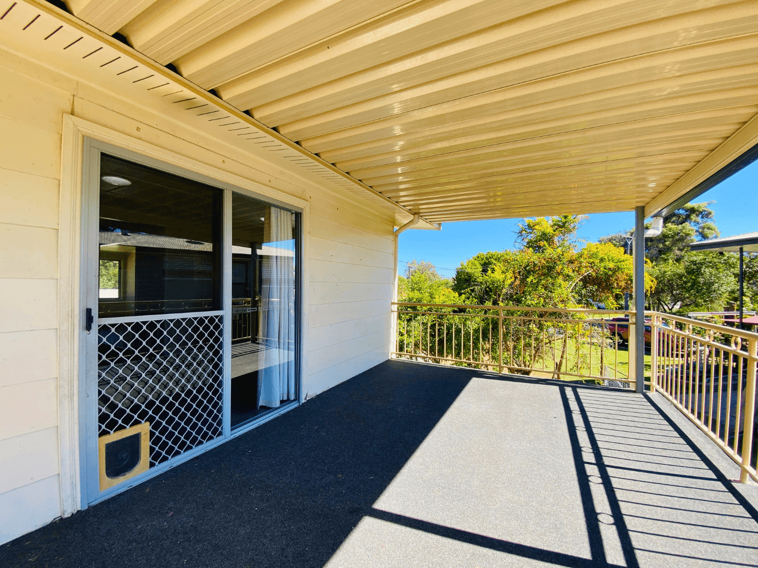 10 Fraser Court, DYSART, QLD 4745