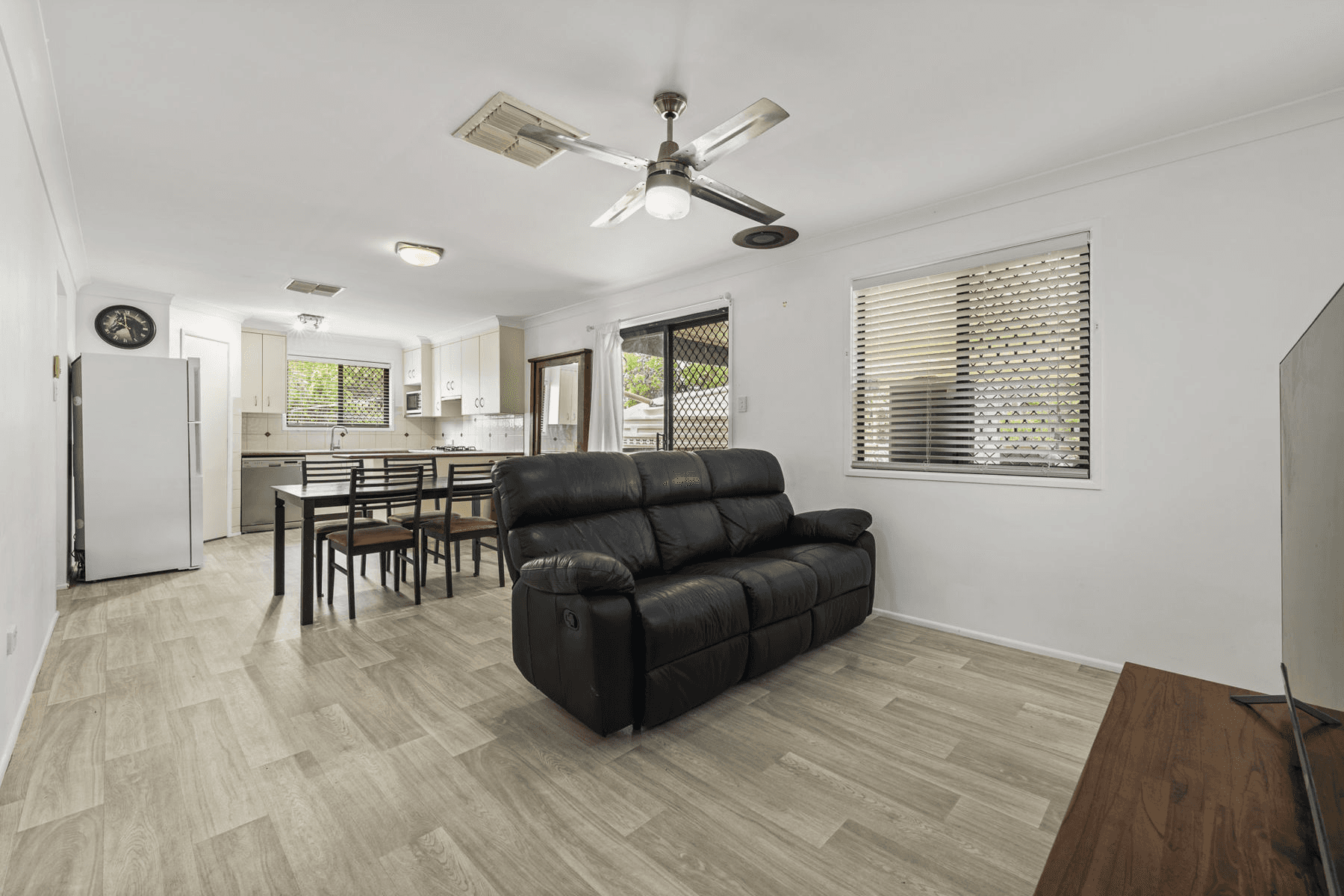 24 Claire-Lee Crescent, KINGSTHORPE, QLD 4400