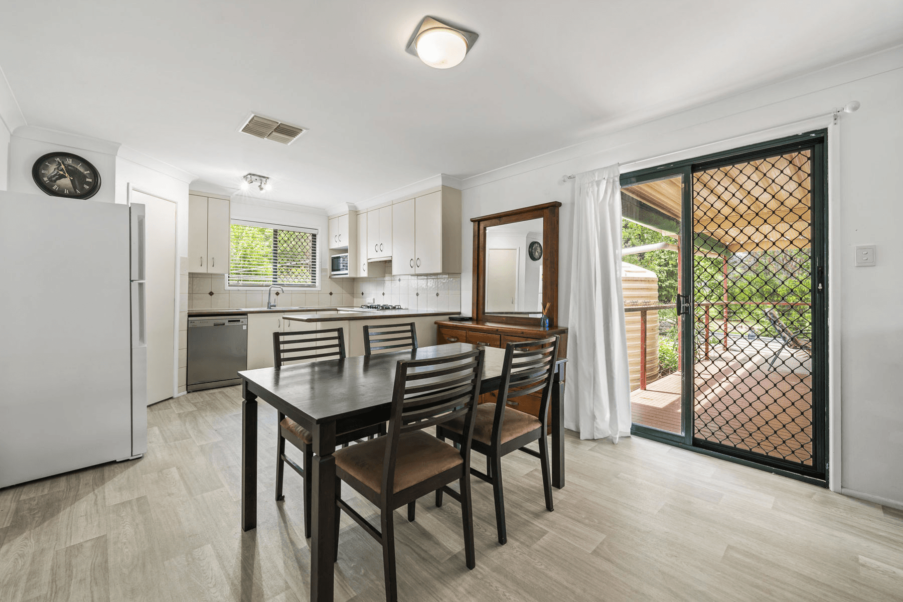 24 Claire-Lee Crescent, KINGSTHORPE, QLD 4400