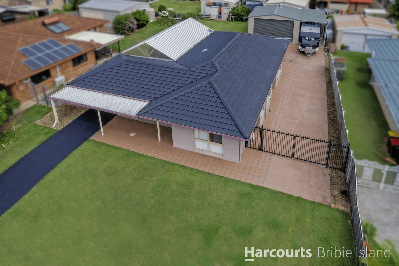 84 Bestmann Rd East, SANDSTONE POINT, QLD 4511