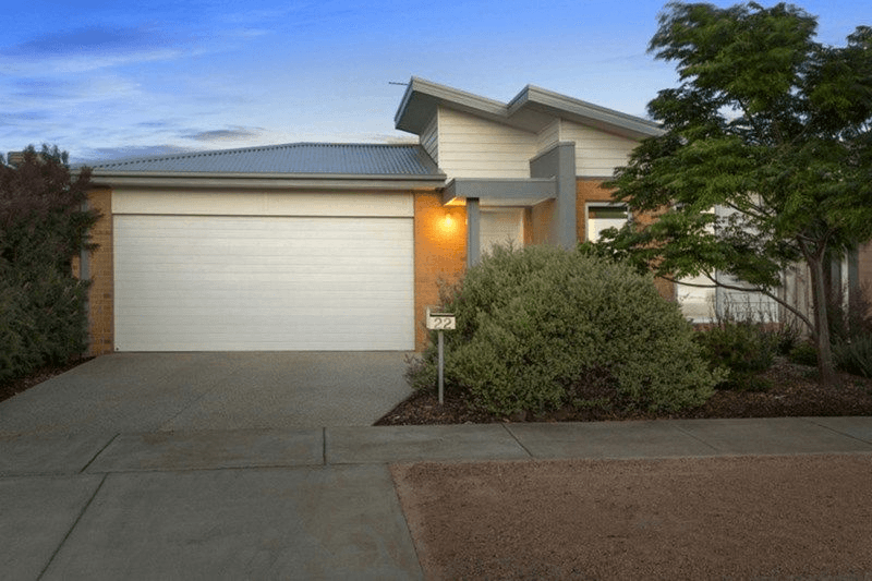 22 Rochford Drive, ARMSTRONG CREEK, VIC 3217