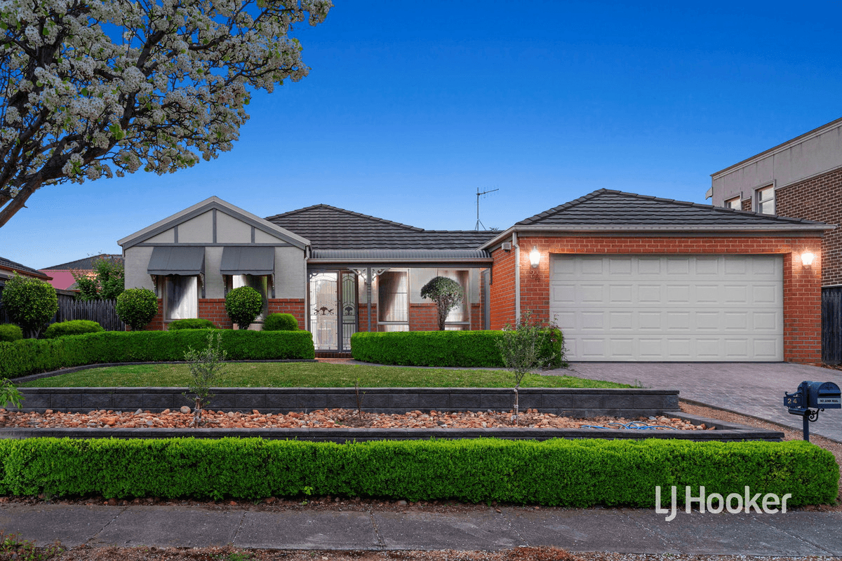 24 Messina Crescent, POINT COOK, VIC 3030